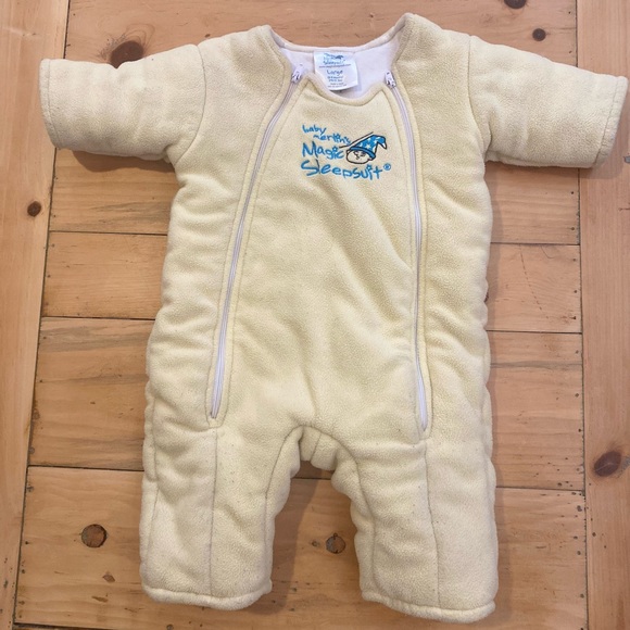 Baby Merlin Magic Sleepsuit size 6-9 months - Picture 1 of 5